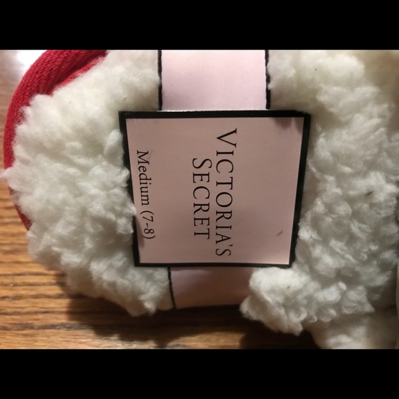 Victoria Secret Cozy Slippers Red New - Picture 7 of 7